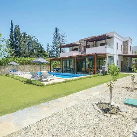 Sleeps 8 Air Con Wifi Villa Bitez